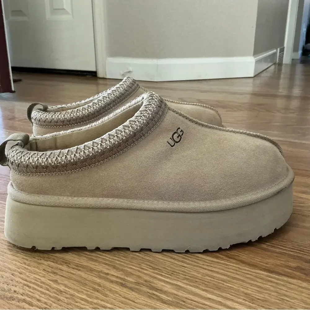 UGG Women's Tazz Slip-On Platform Mule Slippers  Size 9 Mustard Seed Color - Picture 3 of 13